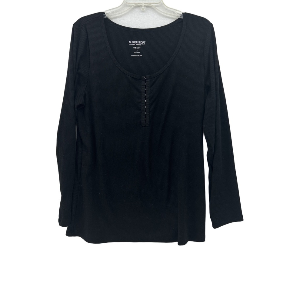 Torrid Super Soft Black Long Sleeve Rib Knit Hook & Eye
Closure Tee